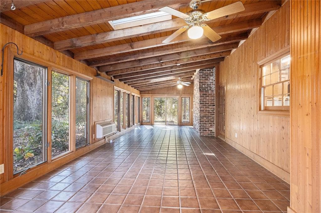 3 bedroom, 2 bathroom, 3,020 sq ft single family residence under contract at 2437 Cardinal Way, Tucker, GA 30084 — photo 8