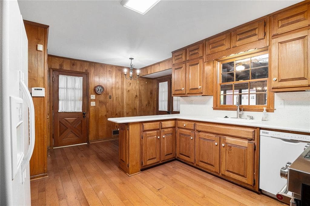 3 bedroom, 2 bathroom, 3,020 sq ft single family residence under contract at 2437 Cardinal Way, Tucker, GA 30084 — photo 10