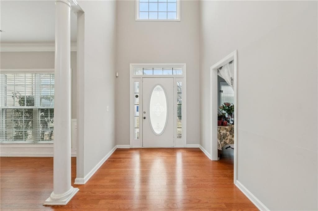 5 bedroom, 3 bathroom, 2,896 sq ft single family residence for sale at 2393 Shady Maple Lane, Loganville, GA 30052 — photo 2