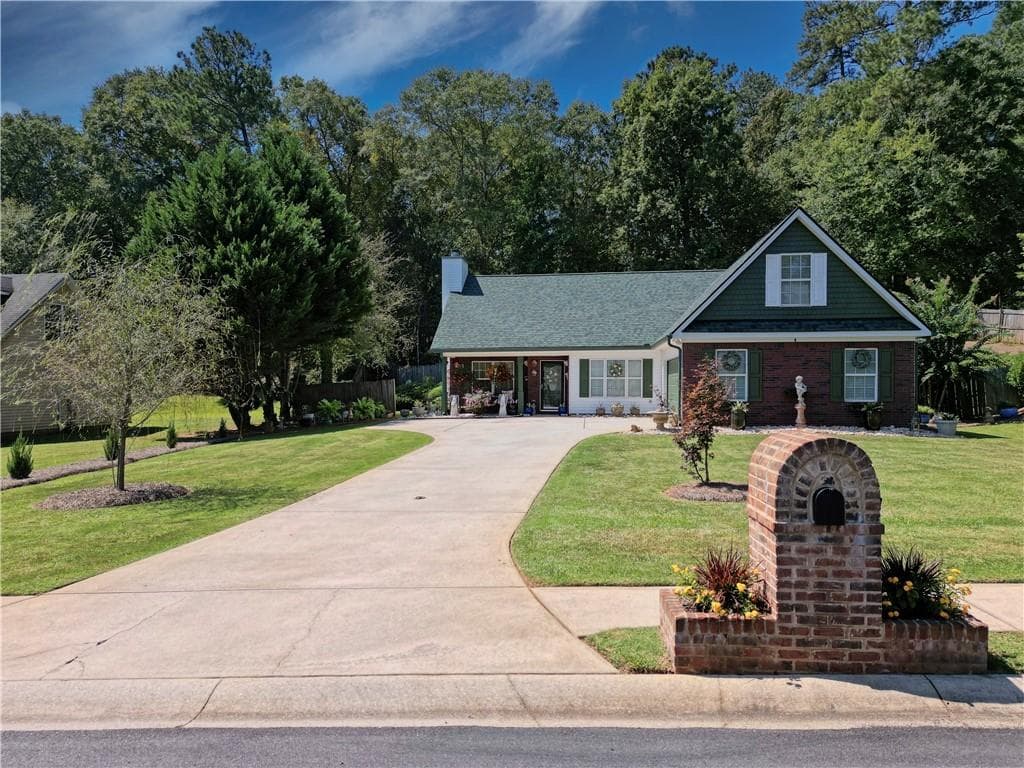 100 Glenview Drive, Griffin, GA 30224 — most recent listing photo
