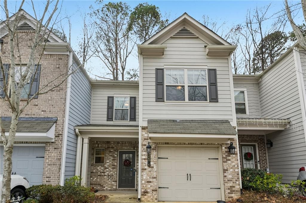 3 bedroom, 3 bathroom, 1,736 sq ft townhouse sold at 2474 Norwood Park Crossing, Atlanta, GA 30340