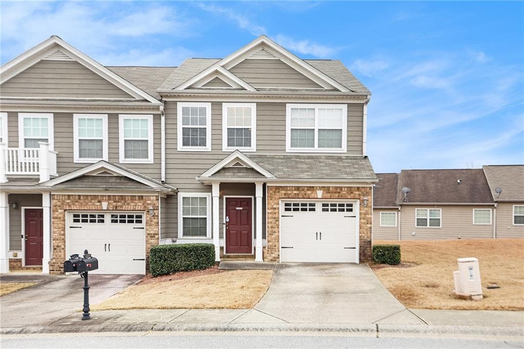 3 bedroom, 3 bathroom, 1,526 sq ft townhouse for sale at 7676 Rutgers Circle, Fairburn, GA 30213