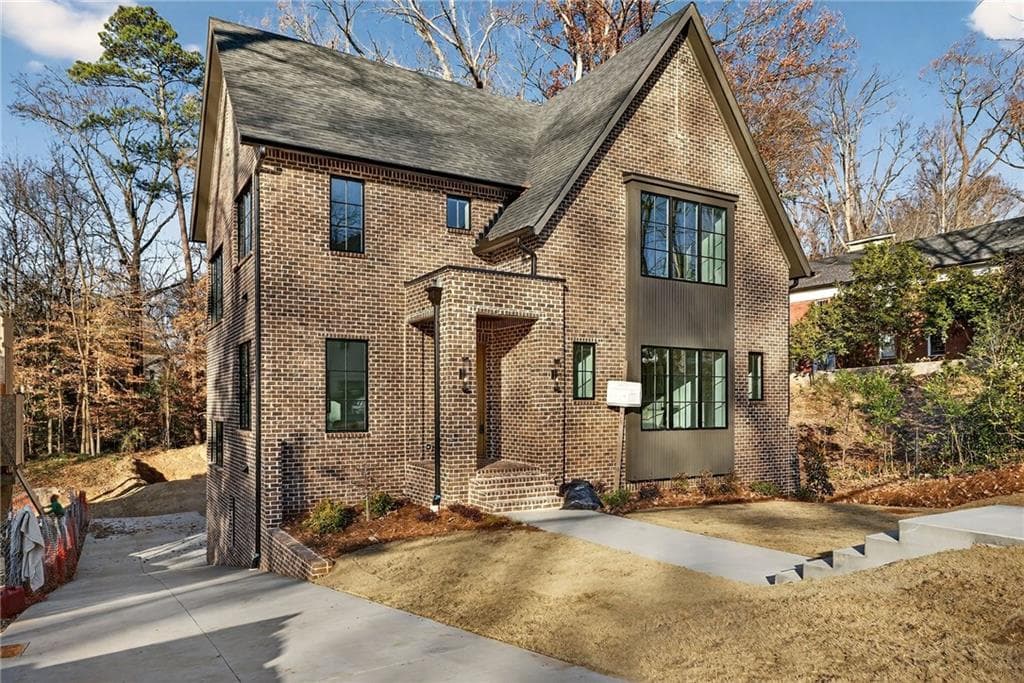 6 bedroom, 8 bathroom, 5,109 sq ft single family residence sold at 1338 Wayne Avenue, Atlanta, GA 30306