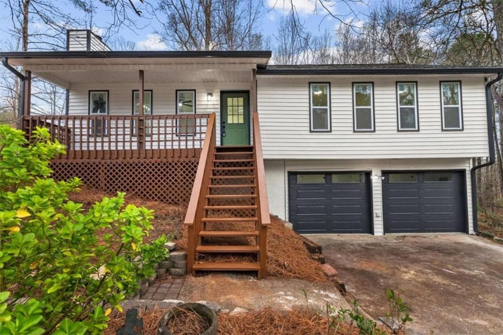 3 bedroom, 2 bathroom, 1,164 sq ft single family residence under contract at 41 Bakers Bridge Circle, Douglasville, GA 30134