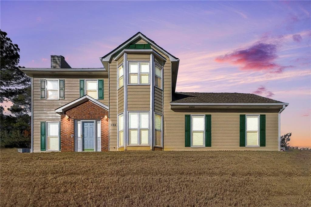 3 bedroom, 3 bathroom, 1,600 sq ft single family residence for sale at 200 Weatherly Drive, Fayetteville, GA 30214 — photo 2
