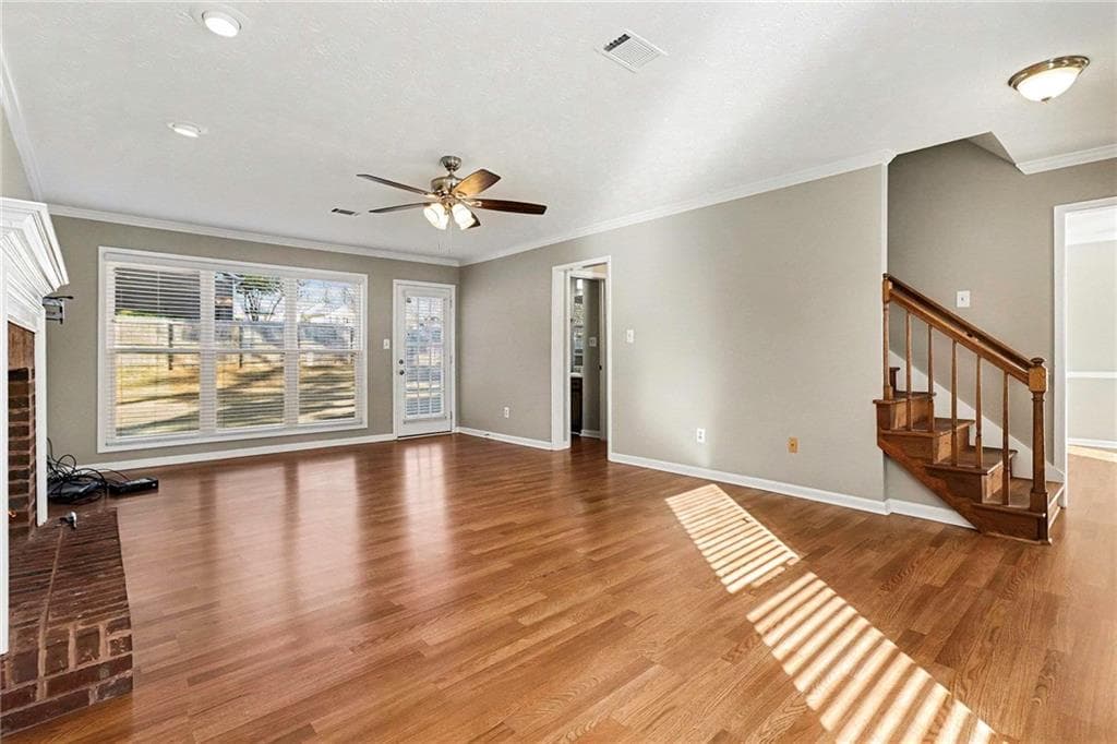 3 bedroom, 3 bathroom, 1,600 sq ft single family residence for sale at 200 Weatherly Drive, Fayetteville, GA 30214 — photo 4