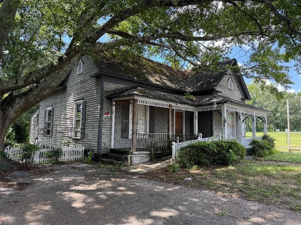single family residence sold at 3256 E Ponce De Leon Avenue, Scottdale, GA 30079