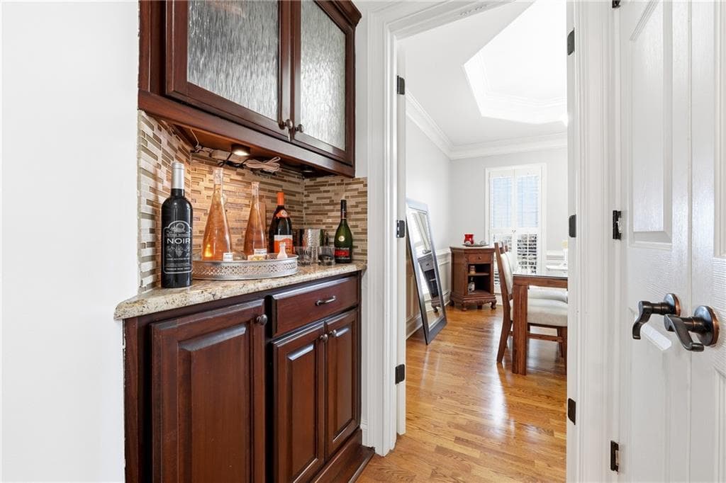 4 bedroom, 3 bathroom, 2,757 sq ft single family residence for sale at 1421 Sutters Drive, Lawrenceville, GA 30045 — photo 8