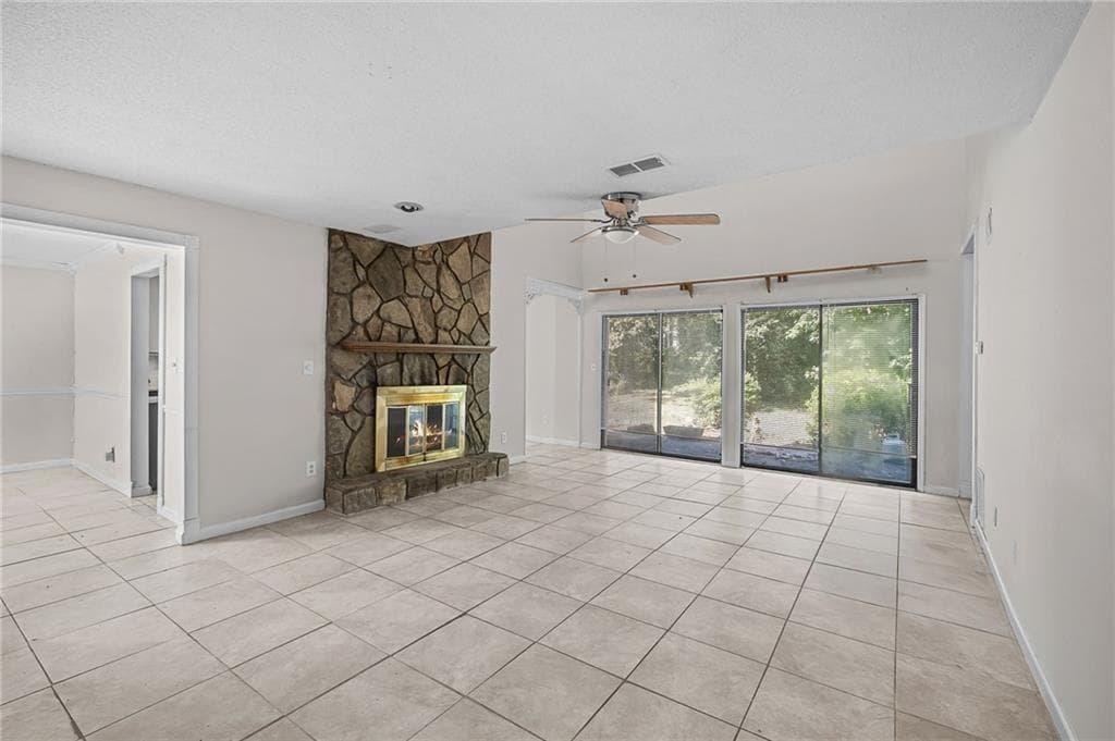 3 bedroom, 3 bathroom, 2,148 sq ft single family residence for rent at 990 Chapman Lane, Stone Mountain, GA 30088 for $2,000 a month — photo 10