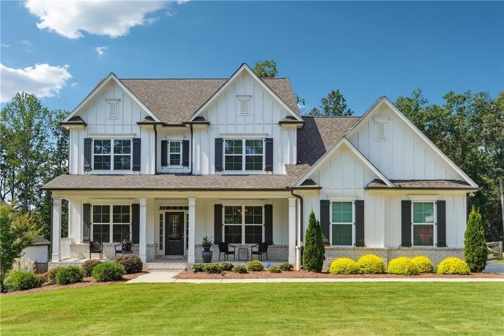 4 bedroom, 4 bathroom, 3,653 sq ft single family residence sold at 1039 Montrose Way, Hoschton, GA 30548