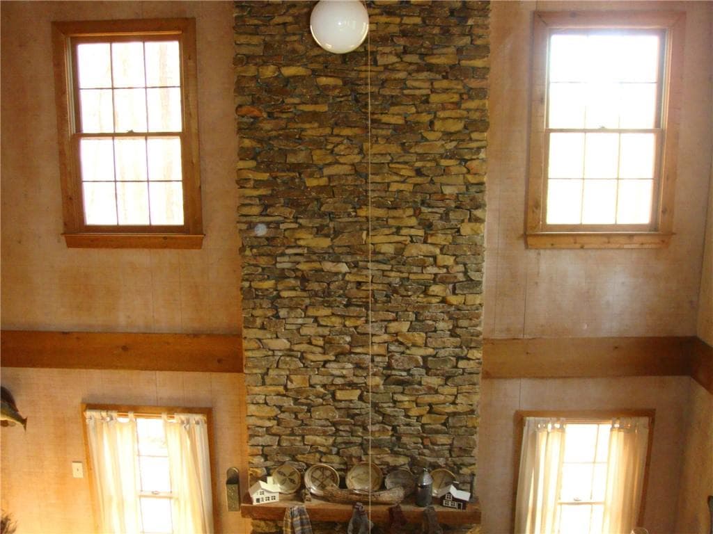 2 bedroom, 3 bathroom, 1,620 sq ft single family residence under contract at 132 Buckskull Hollow Drive, Big Canoe, GA 30143 — photo 8