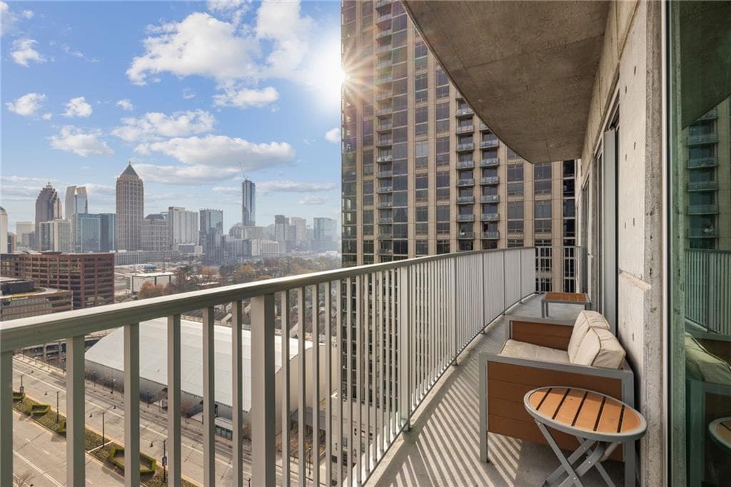 2 bedroom, 2 bathroom, 1,067 sq ft condominium for sale at 361 17th Street 1501, Atlanta, GA 30363 — photo 1 of 24