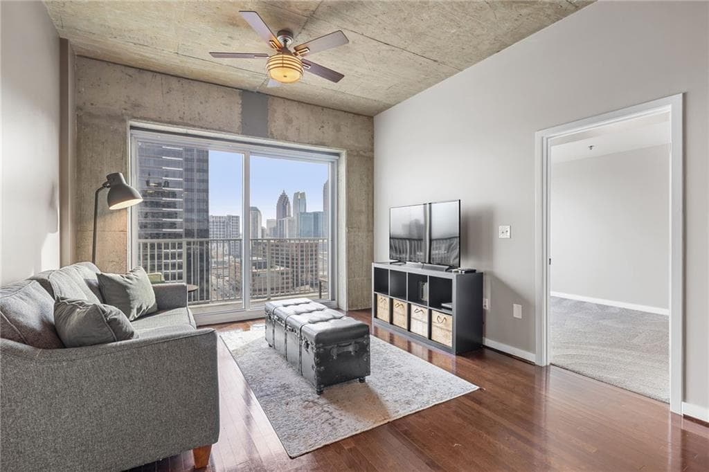 2 bedroom, 2 bathroom, 1,067 sq ft condominium for sale at 361 17th Street 1501, Atlanta, GA 30363 — photo 10