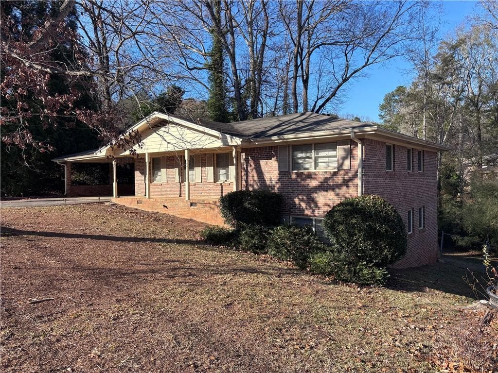 4884 Oakside Dr, Stone Mountain, GA 30088 — most recent listing photo