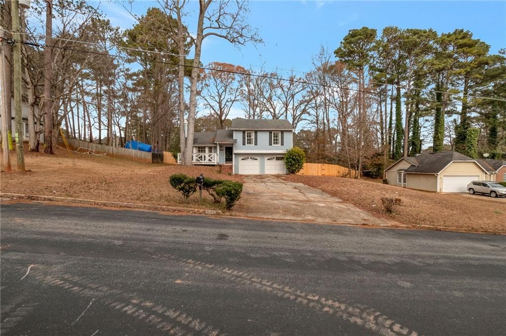 1530 Pin Oak Lane, Conyers, GA 30094 — most recent listing photo
