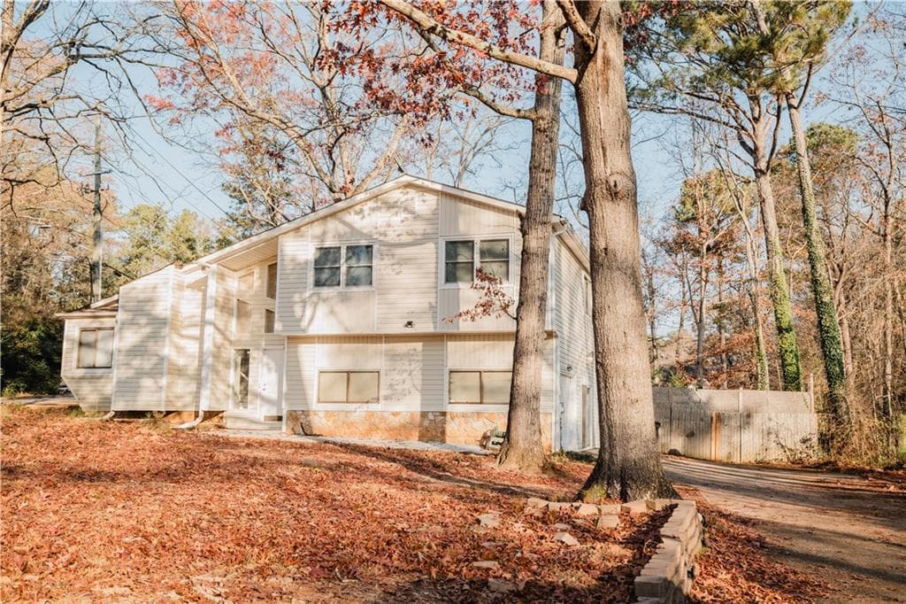 6801 Creekwood Drive, Douglasville, GA 30135 — most recent listing photo