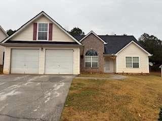 4 bedroom, 3 bathroom, 1,907 sq ft single family residence for sale at 40 Oak Terrace Drive, Covington, GA 30016