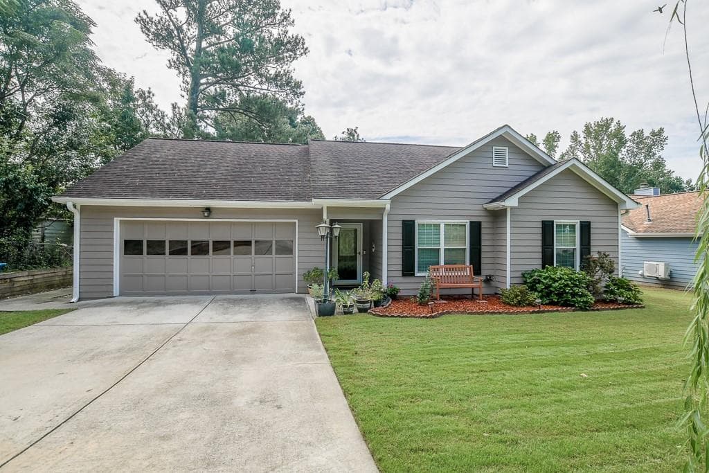 690 Springlake Rd, Lawrenceville, GA 30045 — most recent listing photo
