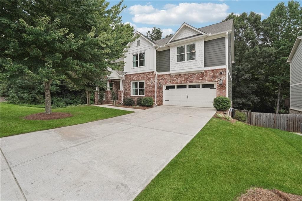 6 bedroom, 4 bathroom, 2,868 sq ft single family residence sold at 3332 Holly Glen Drive, Dacula, GA 30019