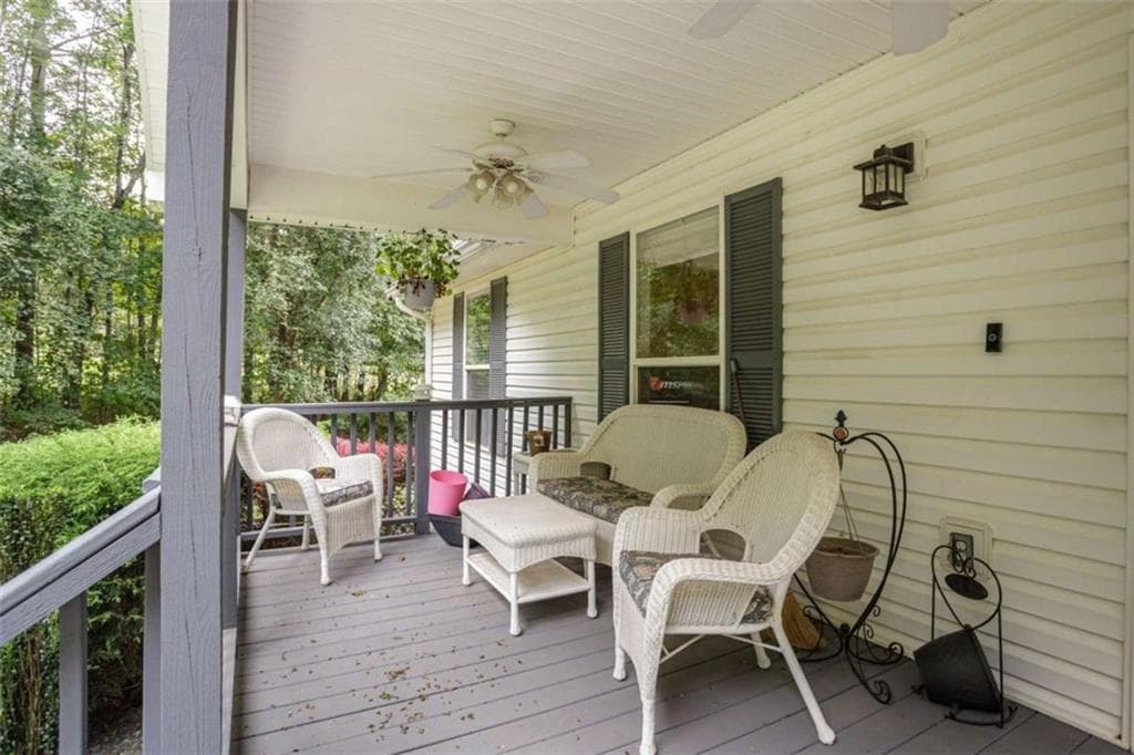 4 bedroom, 3 bathroom, 3,031 sq ft single family residence for sale at 281 Laney Drive, Locust Grove, GA 30248 — photo 5