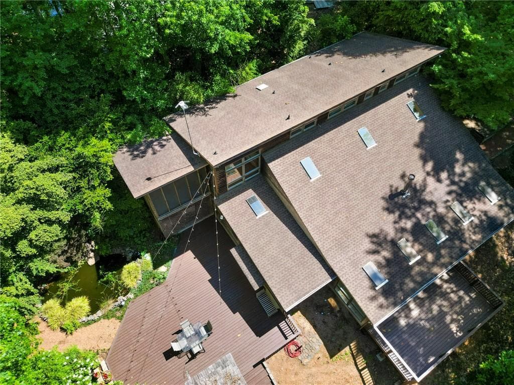 4 bedroom, 3 bathroom single family residence for sale at 605 Marietta Highway, Roswell, GA 30075 — photo 9