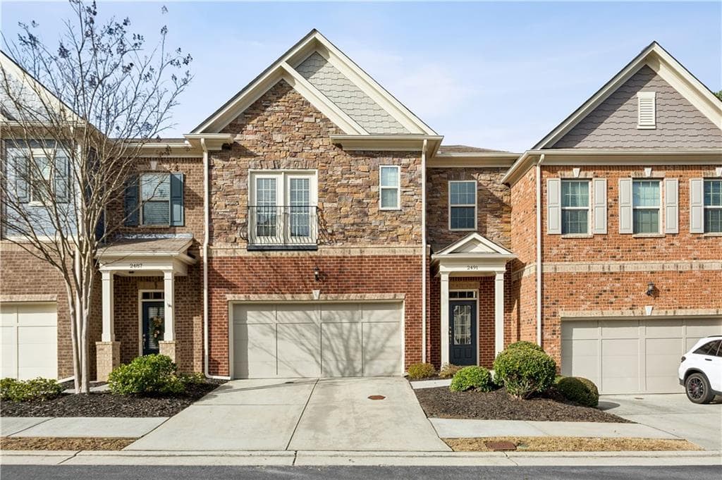 3 bedroom, 4 bathroom, 2,676 sq ft townhouse sold at 2491 Norwood Drive, Smyrna, GA 30080