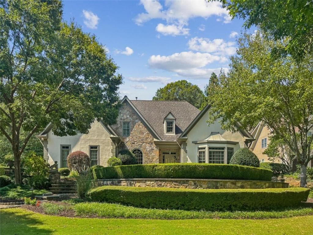 5318 Brooke Farm Drive, Dunwoody, GA 30338 — most recent listing photo