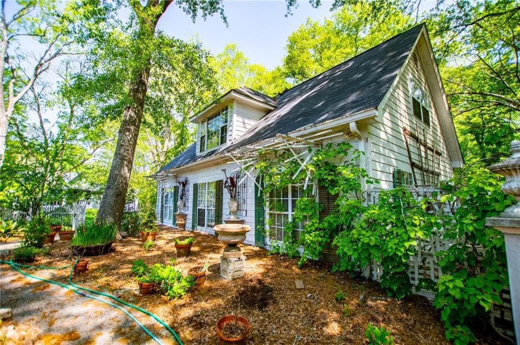8612 CAMPBELLTON Street, Douglasville, GA 30134 — most recent listing photo