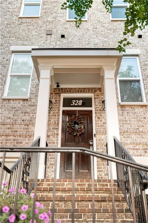 328 Brownstones Circle, Atlanta, GA 30312 — most recent listing photo