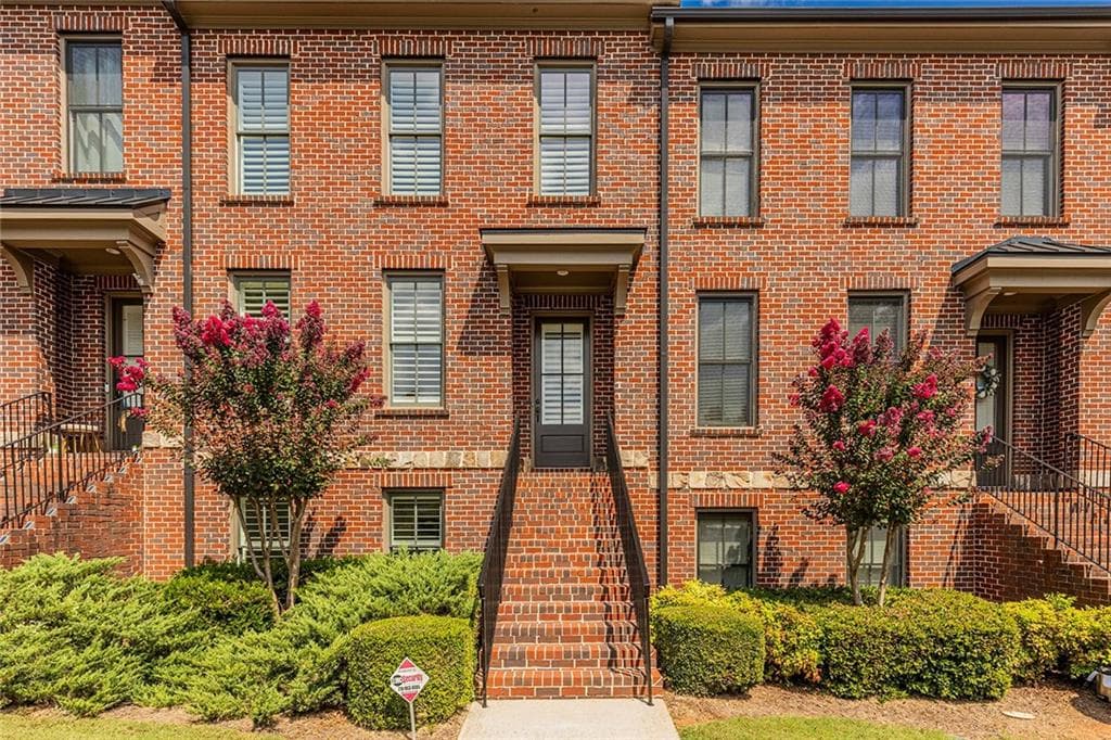 2046 Heathermere Way, Roswell, GA 30075 — most recent listing photo