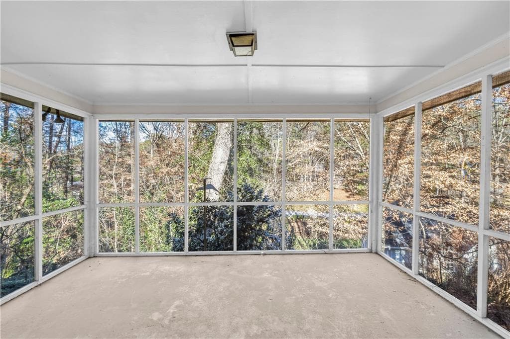 3 bedroom, 2 bathroom, 1,574 sq ft single family residence for sale at 2425 Melinda Court, Atlanta, GA 30345 — photo 9