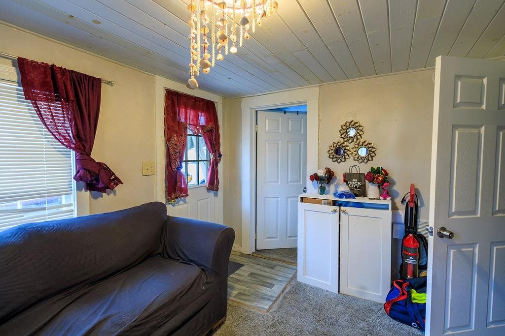 2 bedroom, 1 bathroom, 600 sq ft single family residence for sale at 70 Daisy Circle, Canton, GA 30114 — photo 4