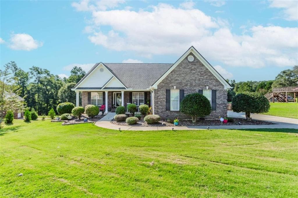 855 Crystal Meadow Drive, Winder, GA 30680 — most recent listing photo