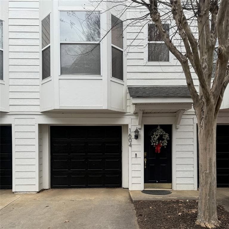 2 bedroom, 2 bathroom, 1,212 sq ft townhouse sold at 951 Glenwood Avenue 1604, Atlanta, GA 30316