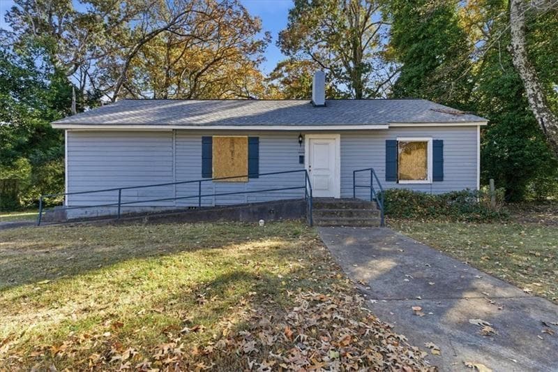 2 bedroom, 1 bathroom, 1,200 sq ft single family residence sold at 1356 Campbellton Road, Atlanta, GA 30310