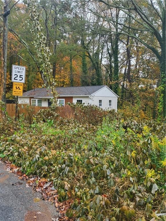 single family residence for sale at 00 Swallow Circle, Atlanta, GA 30315 — photo 4
