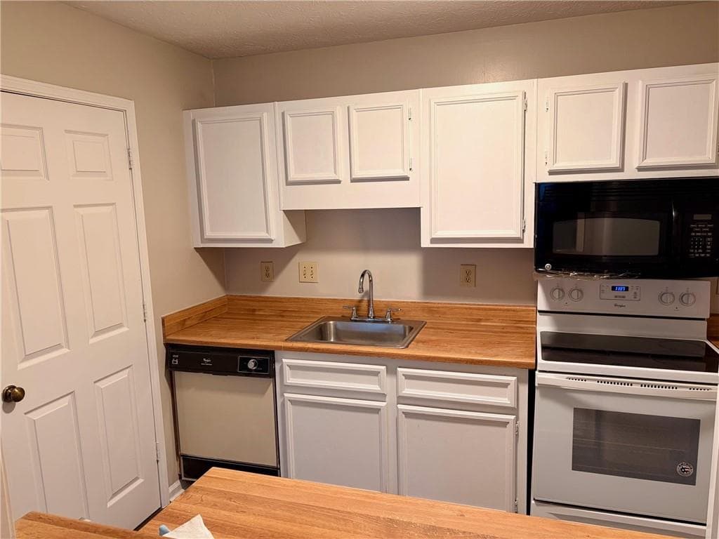1 bedroom, 1 bathroom, 884 sq ft condominium for sale at 1387 Branch Drive, Tucker, GA 30084 — photo 6