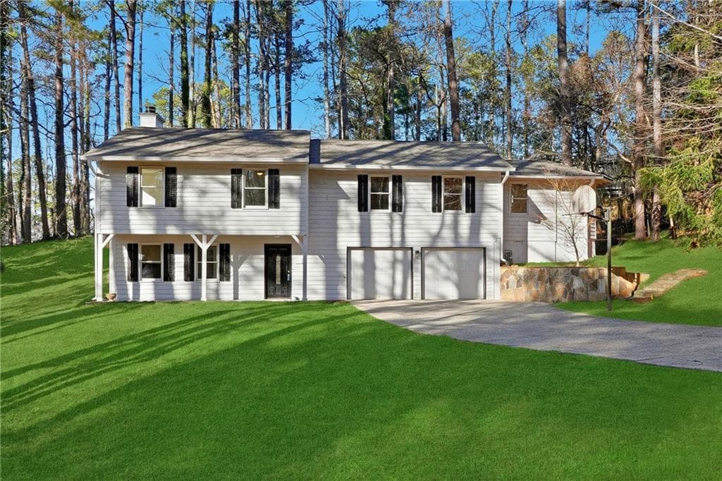 4 bedroom, 2 bathroom, 2,241 sq ft single family residence sold at 915 Wyntuck Drive, Kennesaw, GA 30152