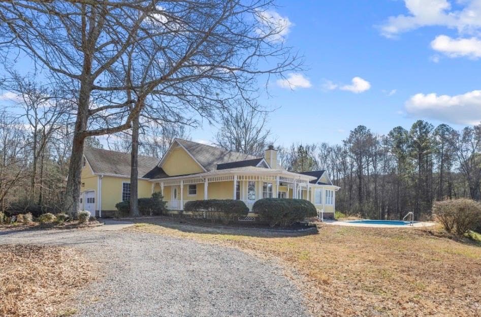4 bedroom, 3 bathroom, 3,375 sq ft single family residence for sale at 1776 Wax Road, Rome, GA 30161 — photo 2