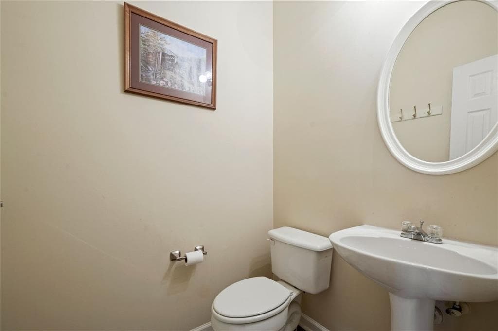 3 bedroom, 3 bathroom, 1,554 sq ft single family residence for sale at 792 Russell Drive, Riverdale, GA 30296 — photo 7