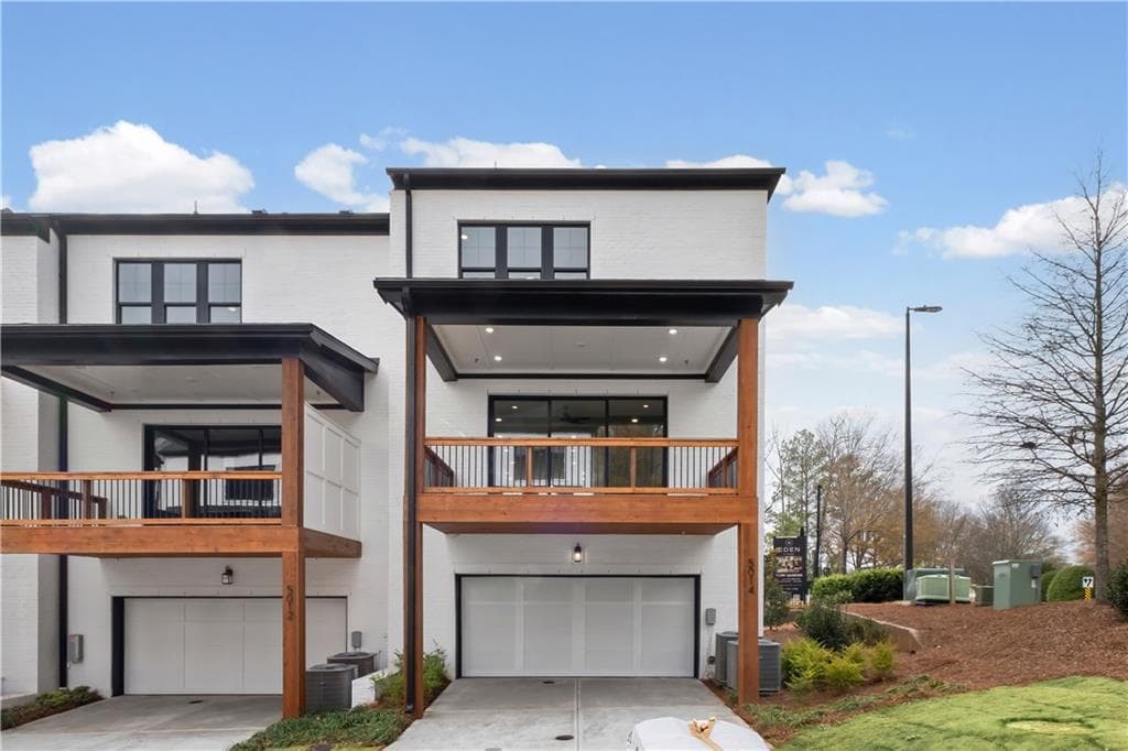 3 bedroom, 4 bathroom, 2,700 sq ft townhouse for sale at 5014 Hartwell Place, Alpharetta, GA 30009 — photo 2