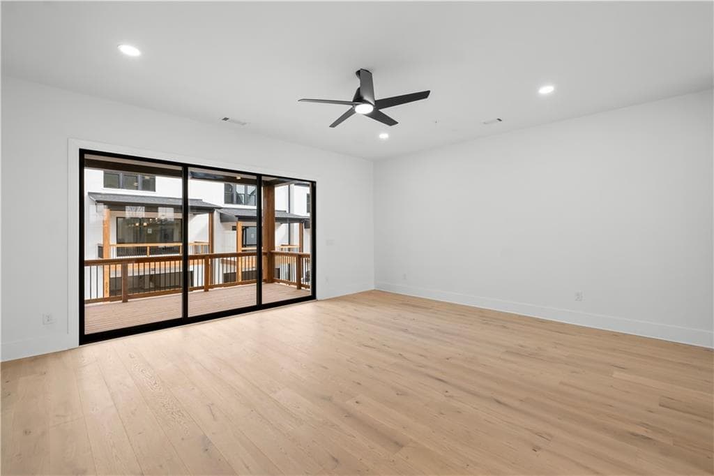 3 bedroom, 4 bathroom, 2,700 sq ft townhouse for sale at 5014 Hartwell Place, Alpharetta, GA 30009 — photo 6