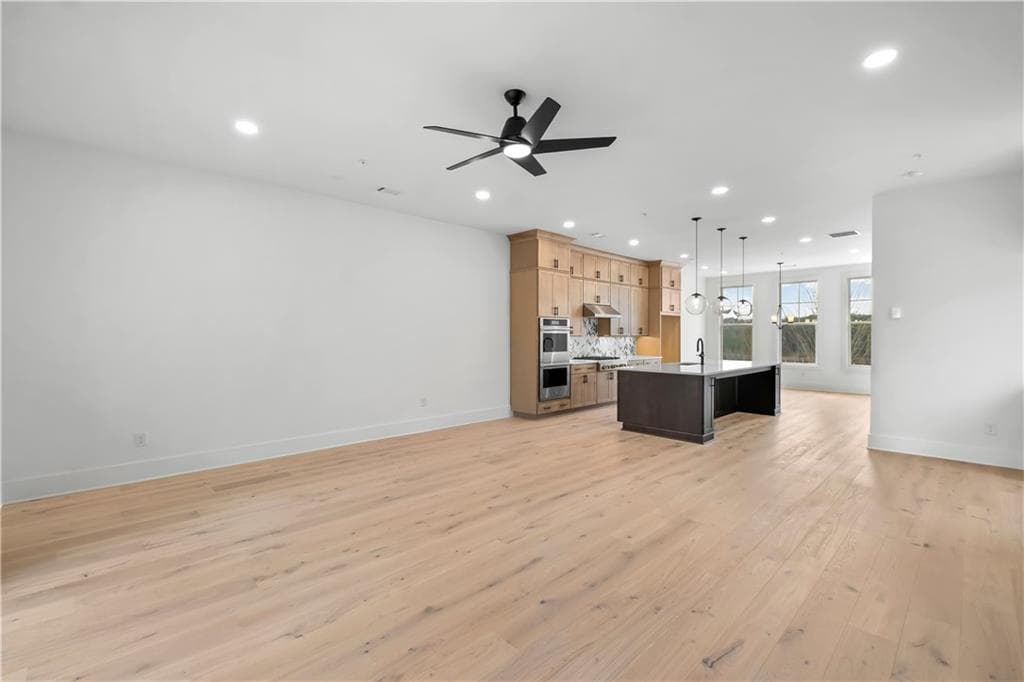 3 bedroom, 4 bathroom, 2,700 sq ft townhouse for sale at 5014 Hartwell Place, Alpharetta, GA 30009 — photo 8