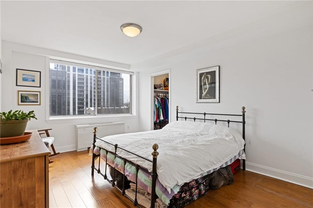 1 bedroom, 2 bathroom, 837 sq ft condominium for sale at 2479 Peachtree Road 402, Atlanta, GA 30305 — photo 6