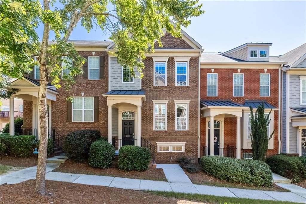 3 bedroom, 4 bathroom, 1,827 sq ft townhouse sold at 2335 Millhaven Street, Smyrna, GA 30080