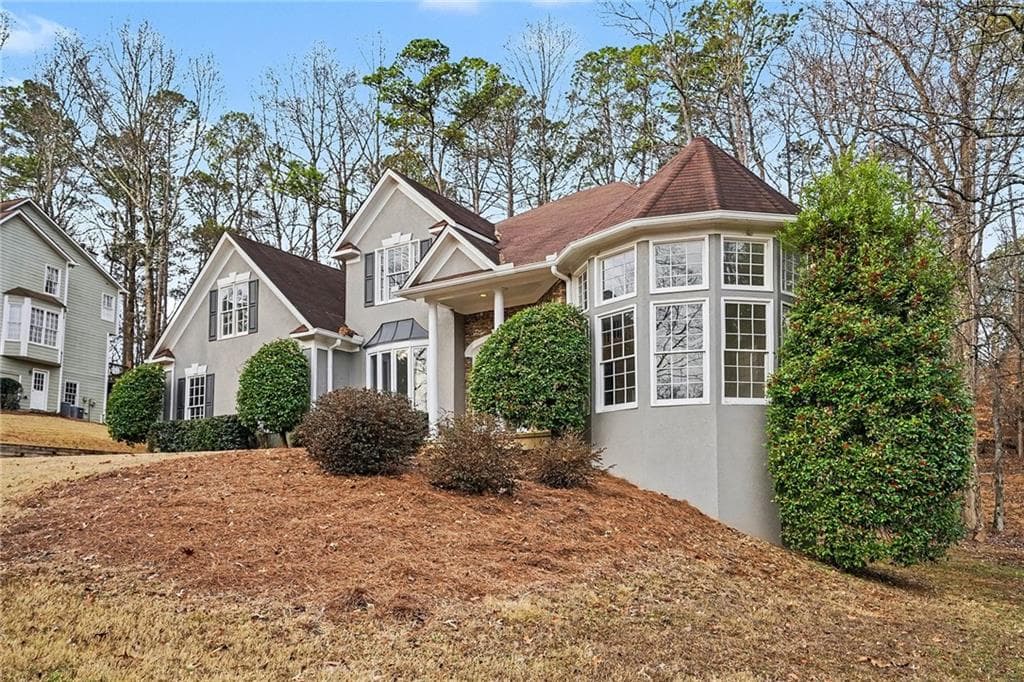 5 bedroom, 4 bathroom, 3,835 sq ft single family residence under contract at 135 Birch Hollow Trail, Marietta, GA 30064 — photo 3