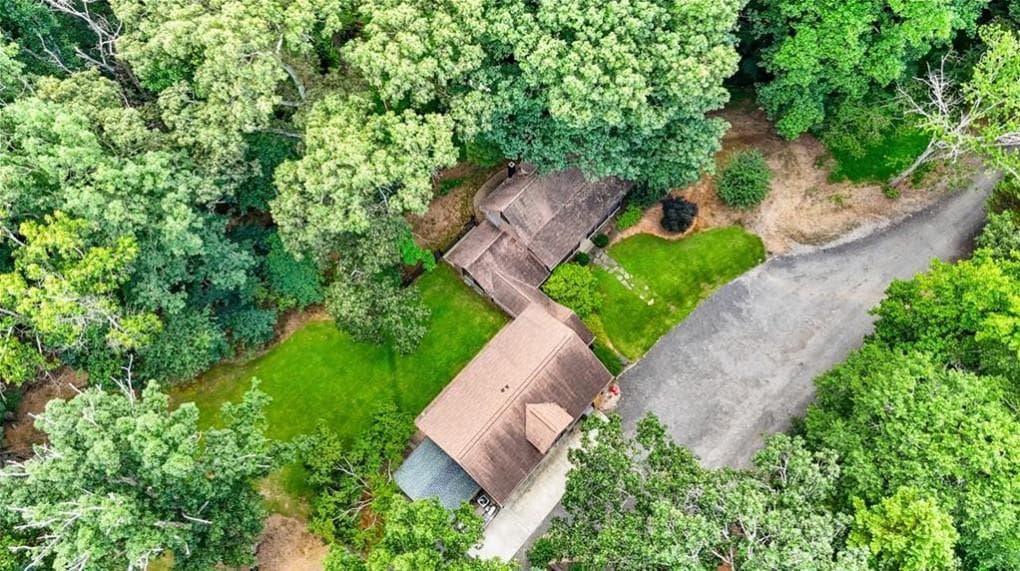 5 bedroom, 5 bathroom, 2,454 sq ft single family residence for sale at 451 Nichols Drive, Suwanee, GA 30024 — photo 9