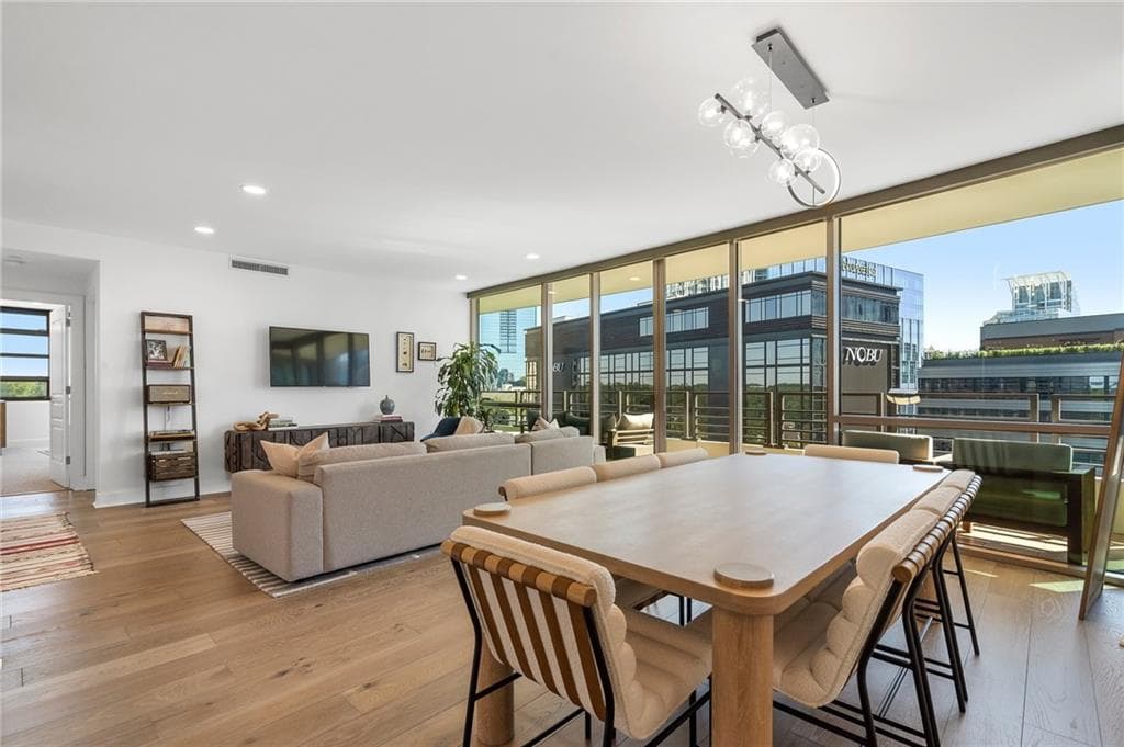 700 Park Regency Place 1503, Atlanta, GA 30326 — most recent listing photo