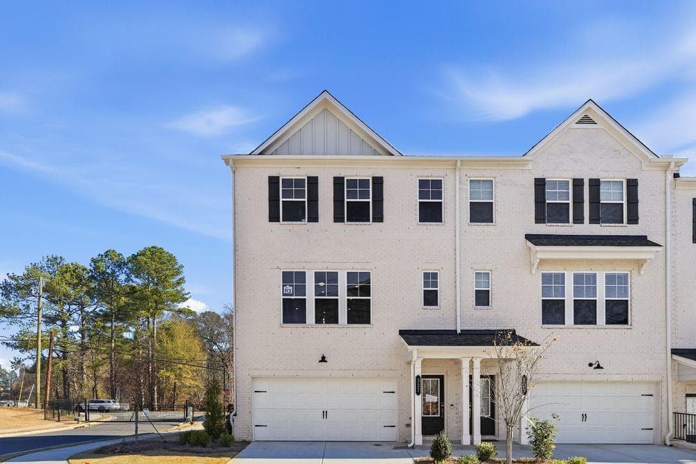 327 Dresden Circle, Tucker, GA 30084 — most recent listing photo