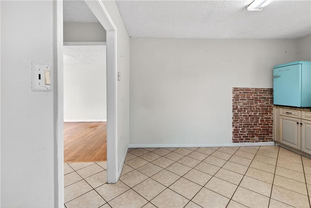 3 bedroom, 2 bathroom, 1,109 sq ft single family residence for sale at 1742 Cardinal Road, Jonesboro, GA 30238 — photo 5